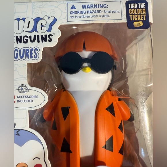 Action Figure Pudgy Penguins 4.5” Orange and Black Find The Golden Ticket - Picture 2 of 7